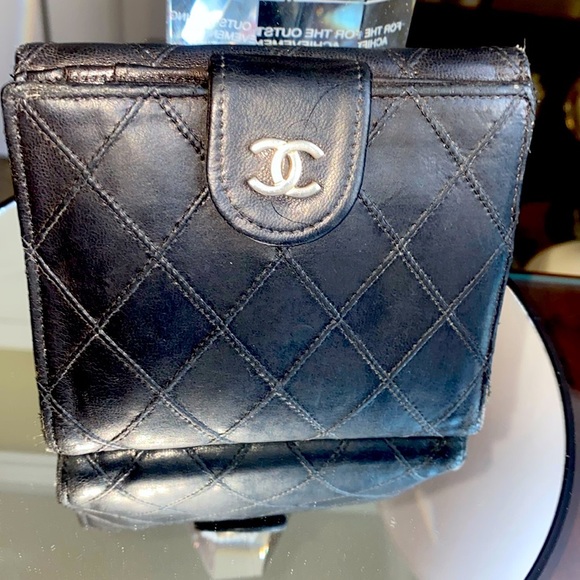 Chanel Vintage Lambskin Leather Wallet - Picture 4 of 11